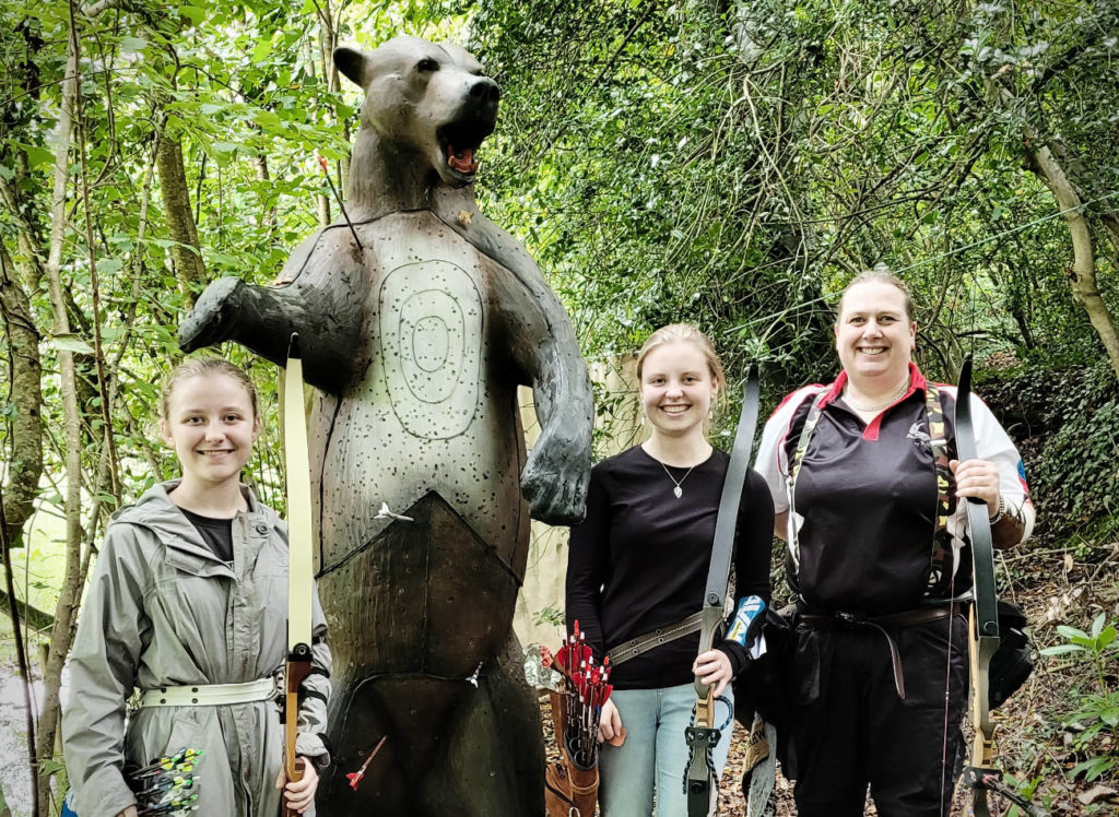 Muscovy archers with a standing bear 3D at an open shoot